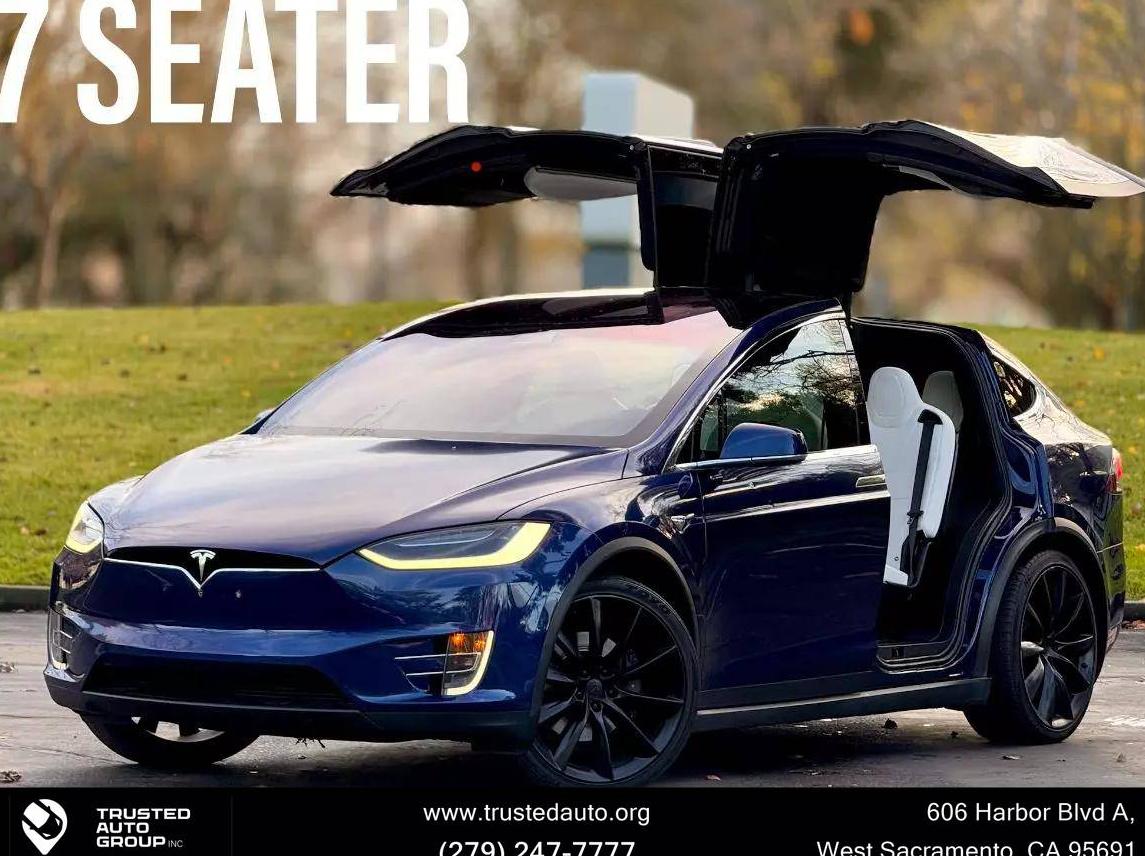 TESLA MODEL X 2017 5YJXCAE27HF068430 image